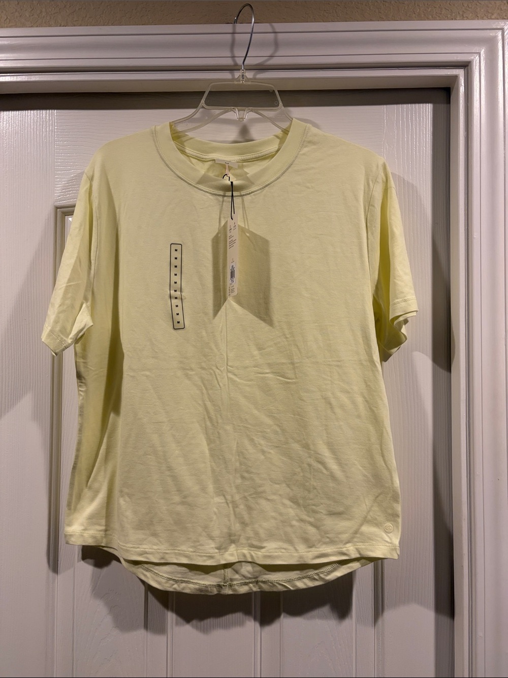 CAlia by Carrie underwood Yellow Short Sleeve women’s athletic tee size M NWT